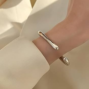 Amazon.com: Ernzi 925纯银重工质感开口银手镯小众手链设计闪钻